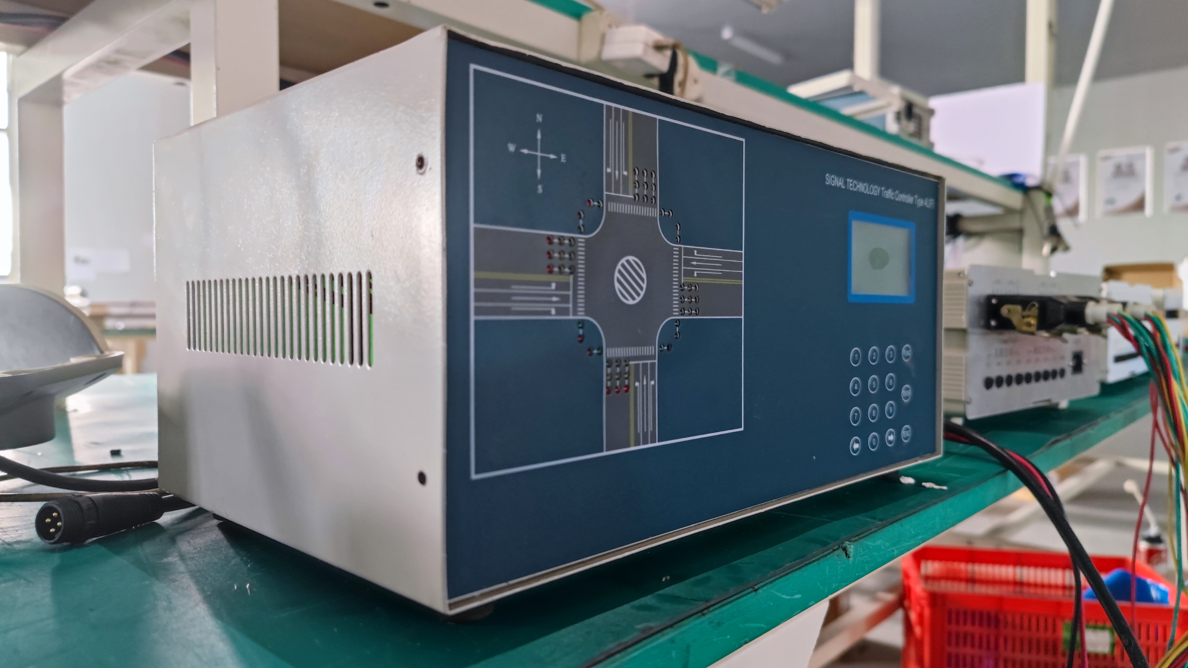 44 Output Single Point Traffic Signal Controller