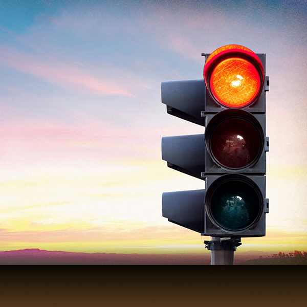 What are the basic functions of solar traffic lights